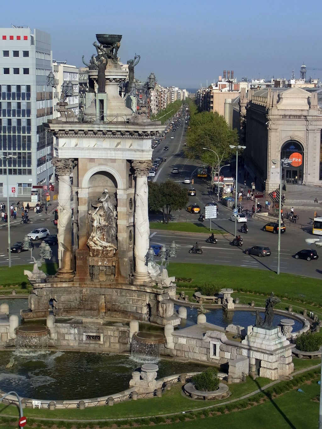 Plaça d'Espanya. Font dels Tres Mars