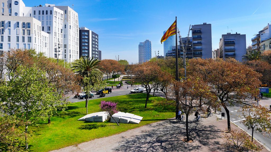 Vista de la plaça de Pau Vila