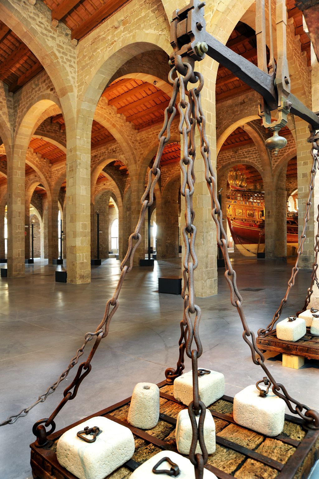 Interior de les Drassanes Reials de Barcelona