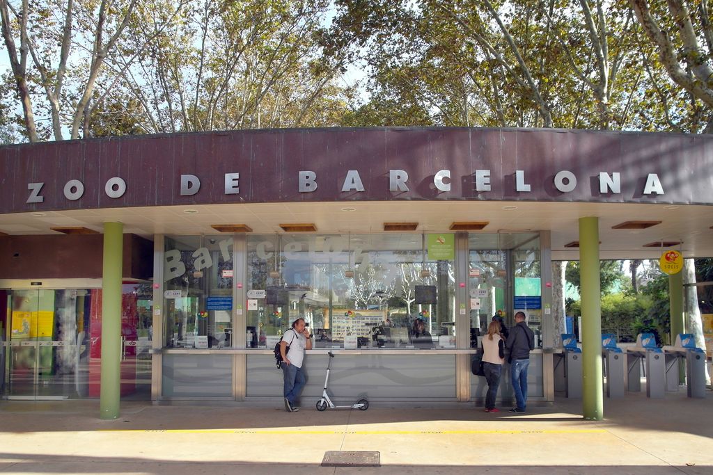 Entrada i taquilles del Zoo de Barcelona, 2010