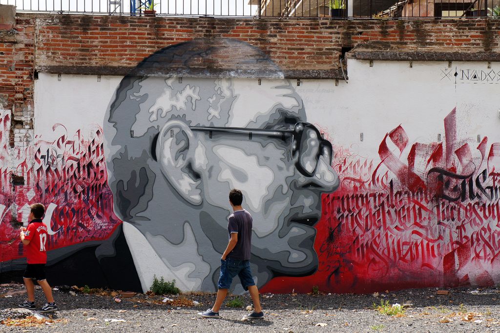 Mural literari d'Espriu al carrer de Numància