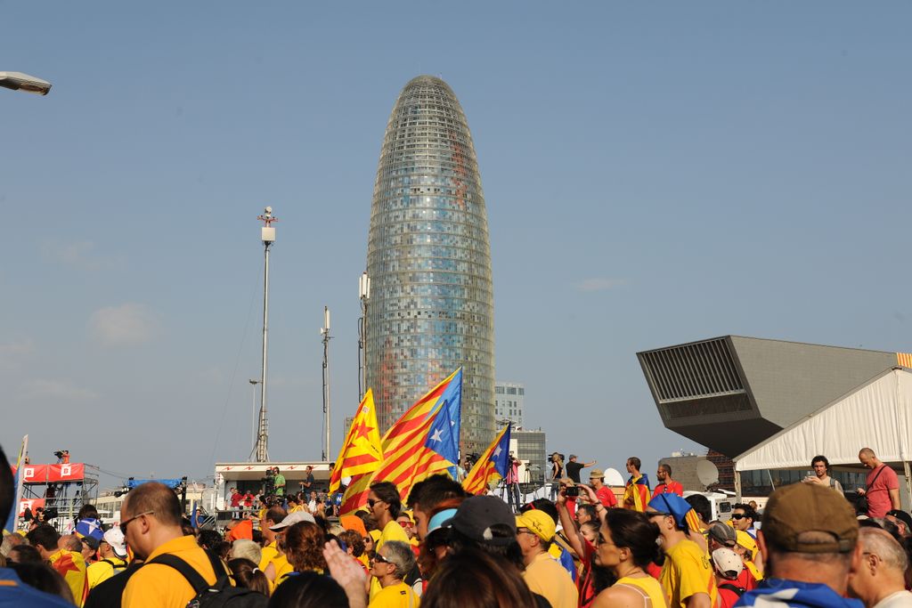 Diada de Catalunya 2014. Participants per la plaça de les Glòries Catalanes