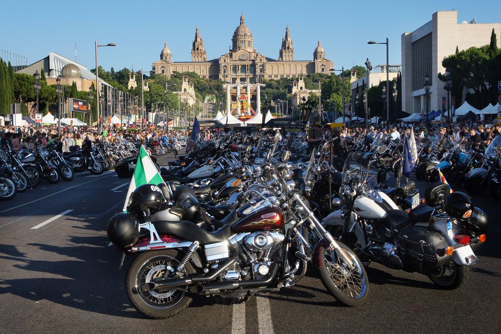 Barcelona Harley Days a l'avinguda de la Reina Maria Cristina