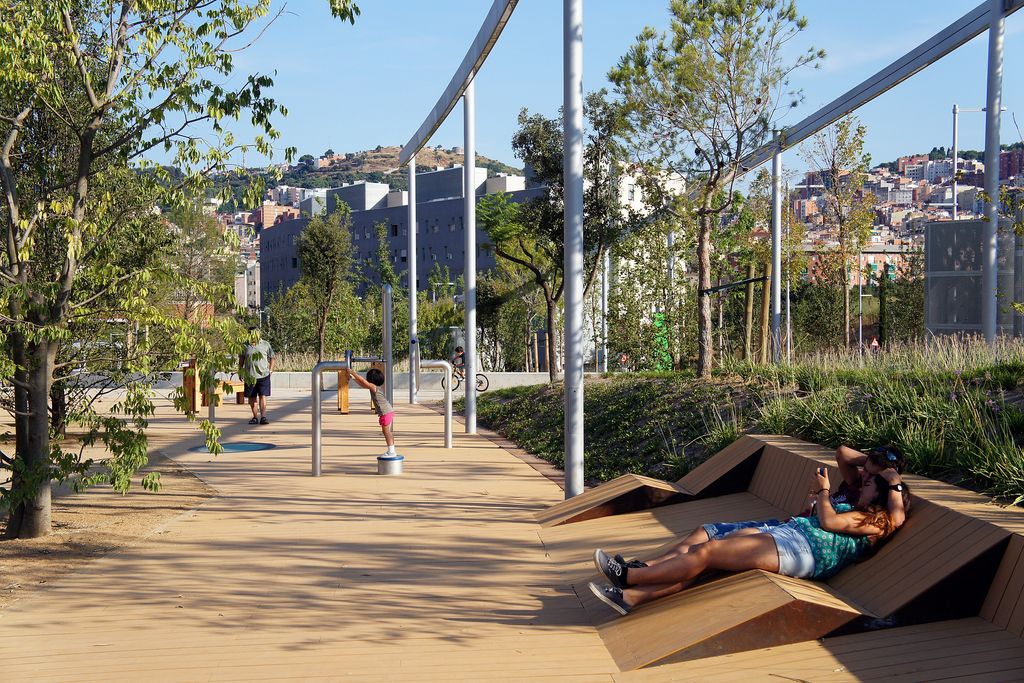 Parc de les Rieres d'Horta. Bancs