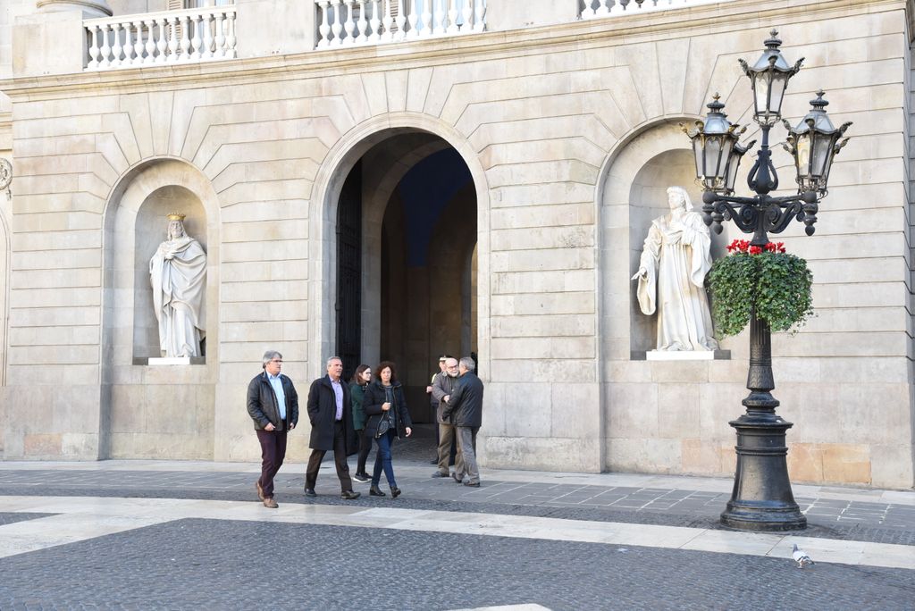 Ajuntament de Barcelona. Porta d'entrada