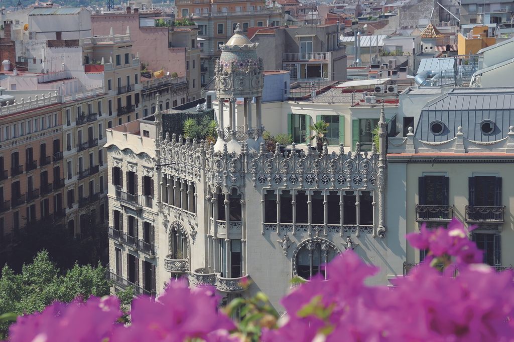 Casa Lleó Morera. Façana vista des del passeig de Gràcia