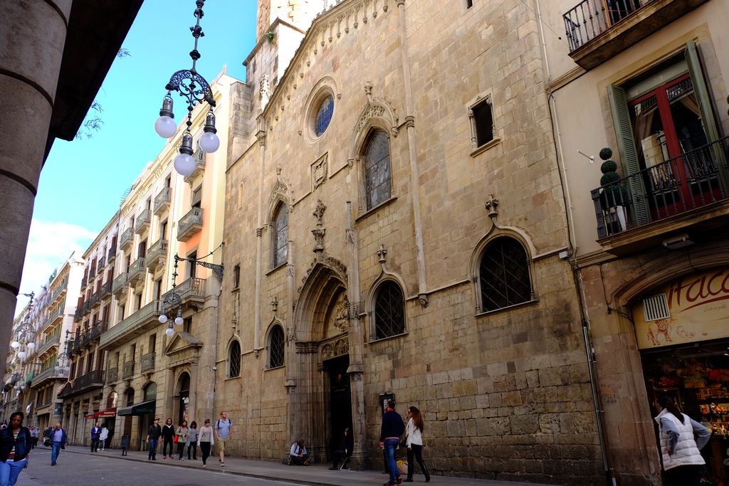 Església de Sant Jaume. Façana del carrer de Ferran