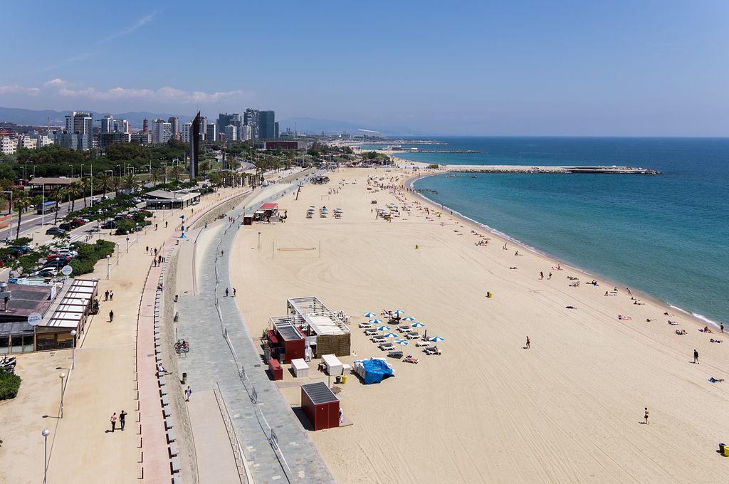 Platja del Bogatell. Vistes aèries