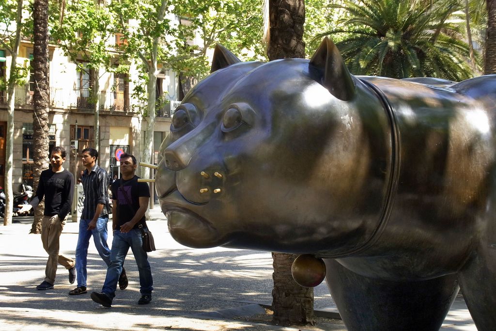 Escultura Gat de Botero a la rambla del Raval