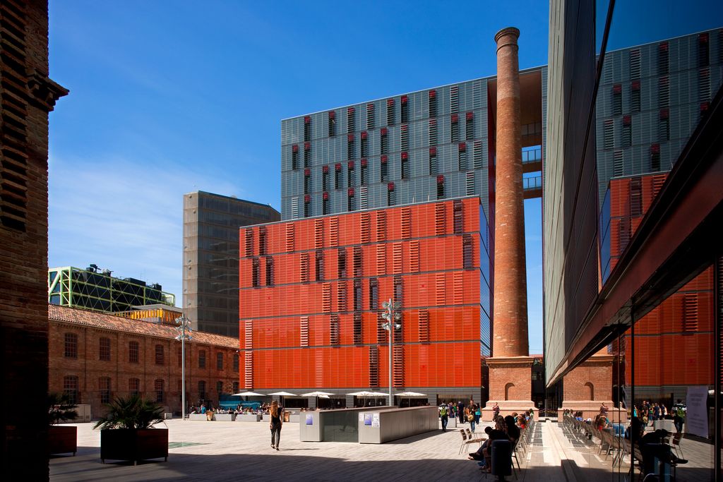 Universitat Pompeu Fabra. Edifici Roc Boronat