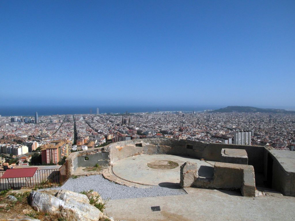 Vista panoràmica de Barcelona des dels búnquers del Carmel