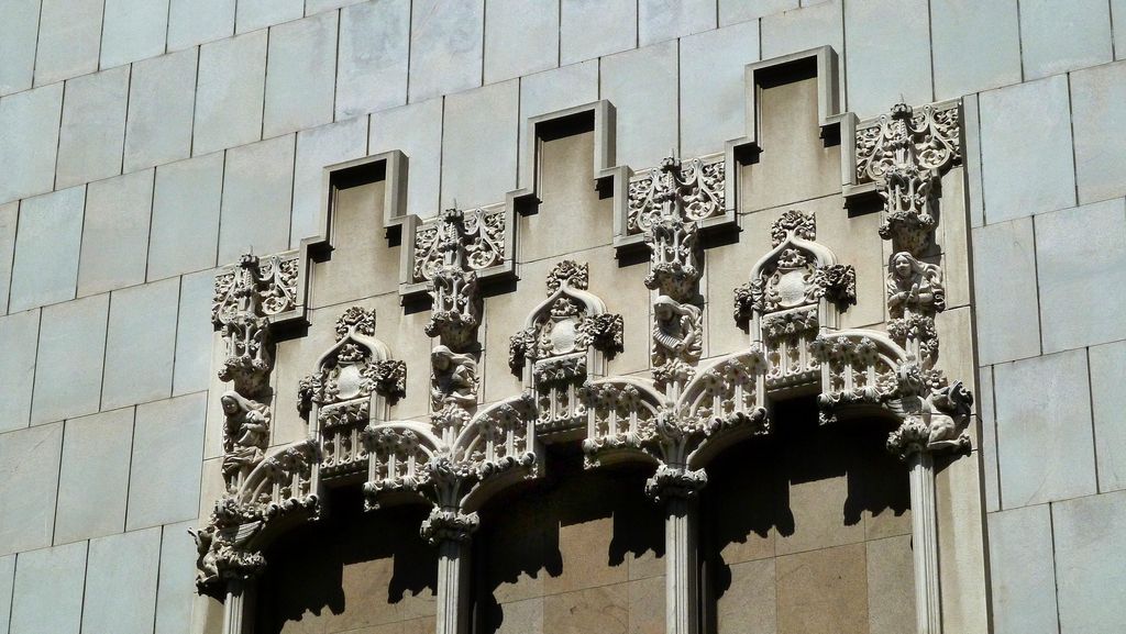 Finestral gòtic al carrer de Fontanella