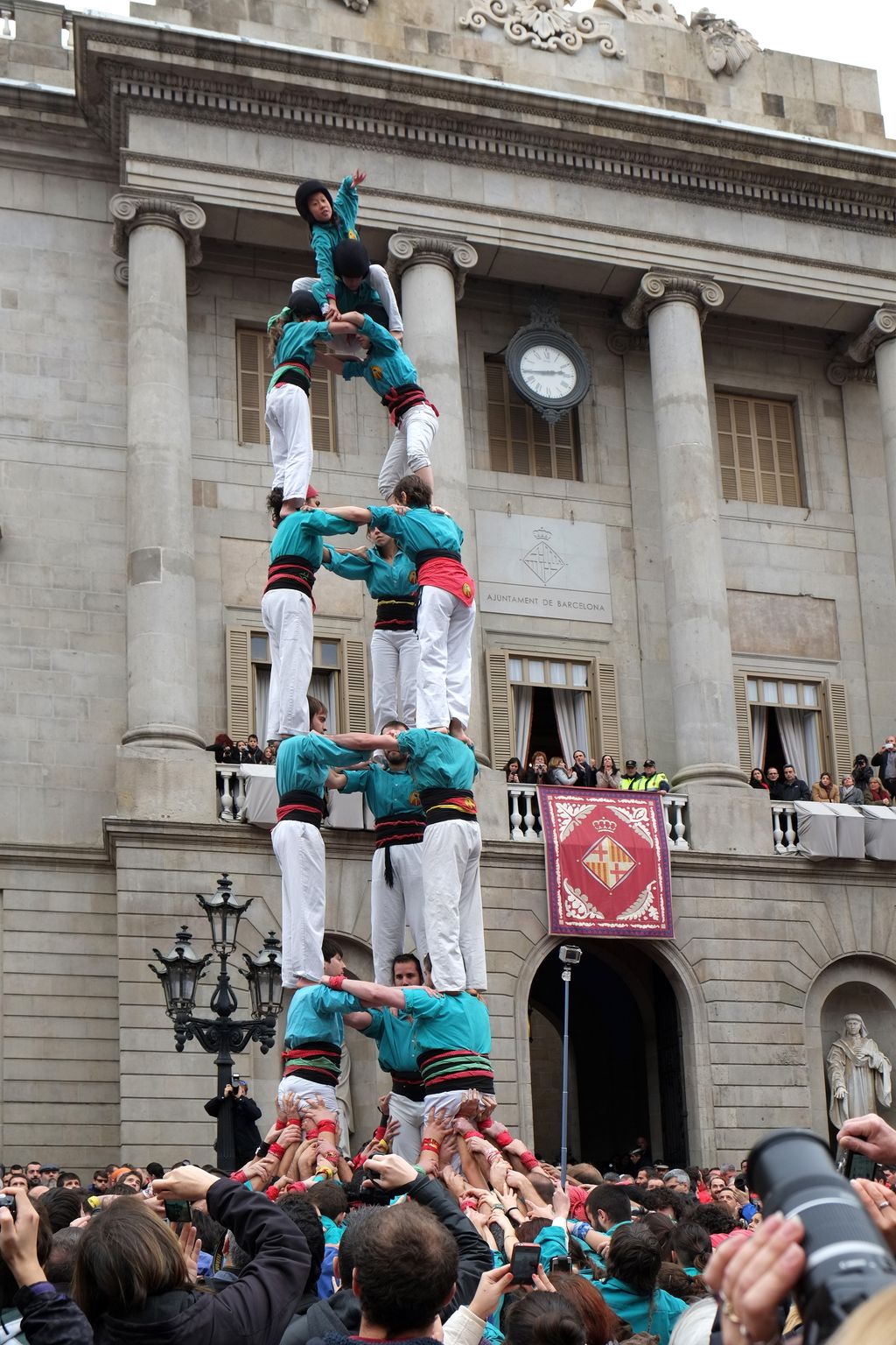 Jornada castellera de Santa Eulàlia 2014. Castellers de la Sagrada Família