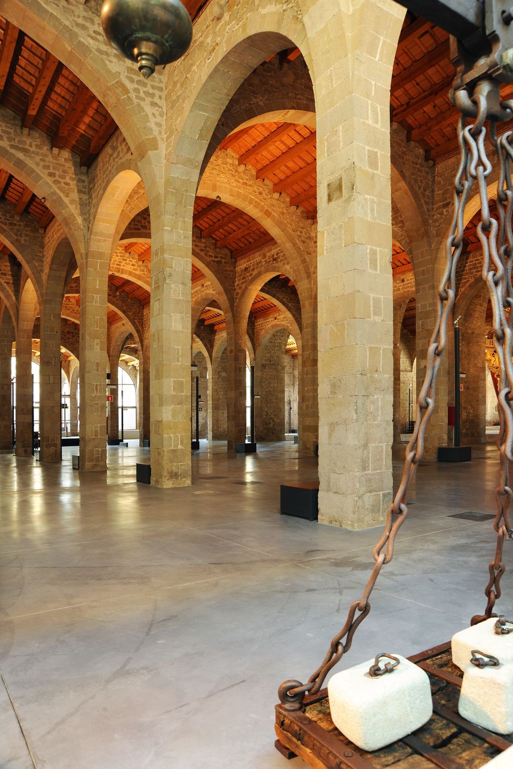 Interior de les Drassanes Reials de Barcelona