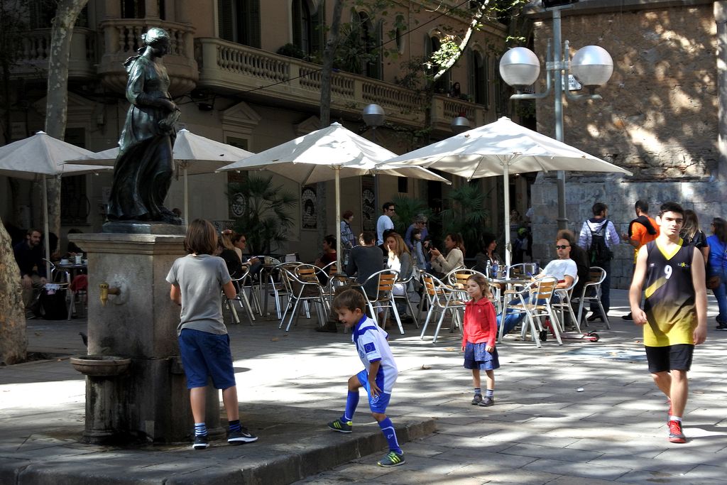 Plaça de la Virreina. Font