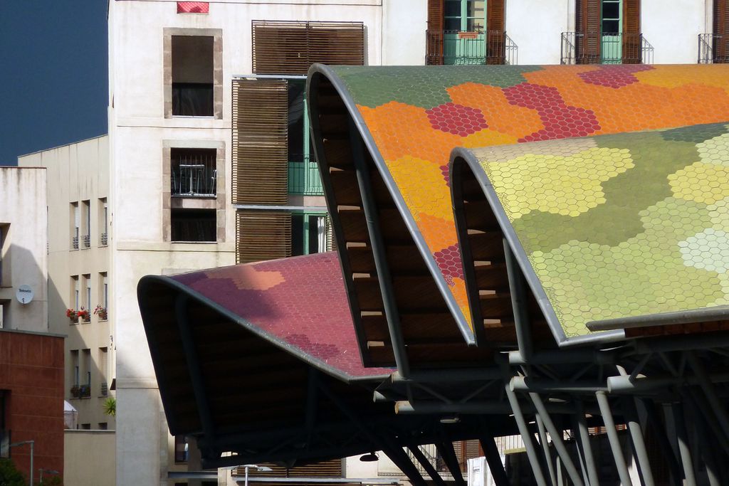 Mercat de Santa Caterina. Coberta ceràmica. Perfil