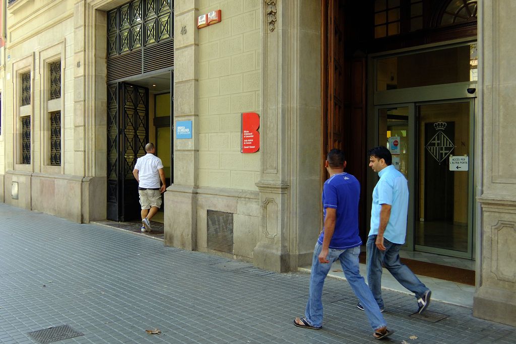 Palau de Foronda. Entrada a la dependència municipal