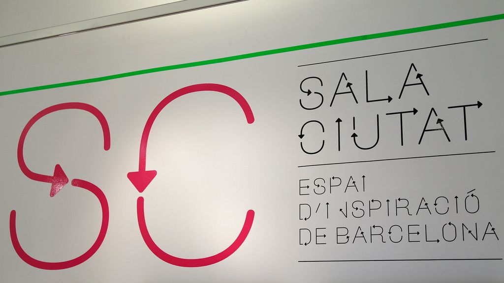 Sala Ciutat, espai d'inspiració de Barcelona. Retolació