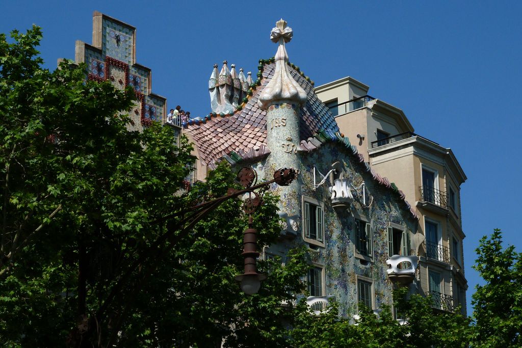 Casa Batlló. Vista dels pisos superior i de la Casa Ametller