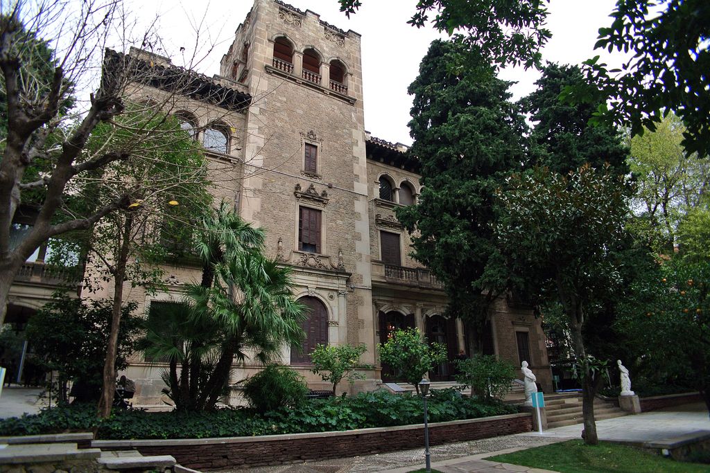 Edifici de la Fundació Julio Muñoz Ramonet (Can Fabra)