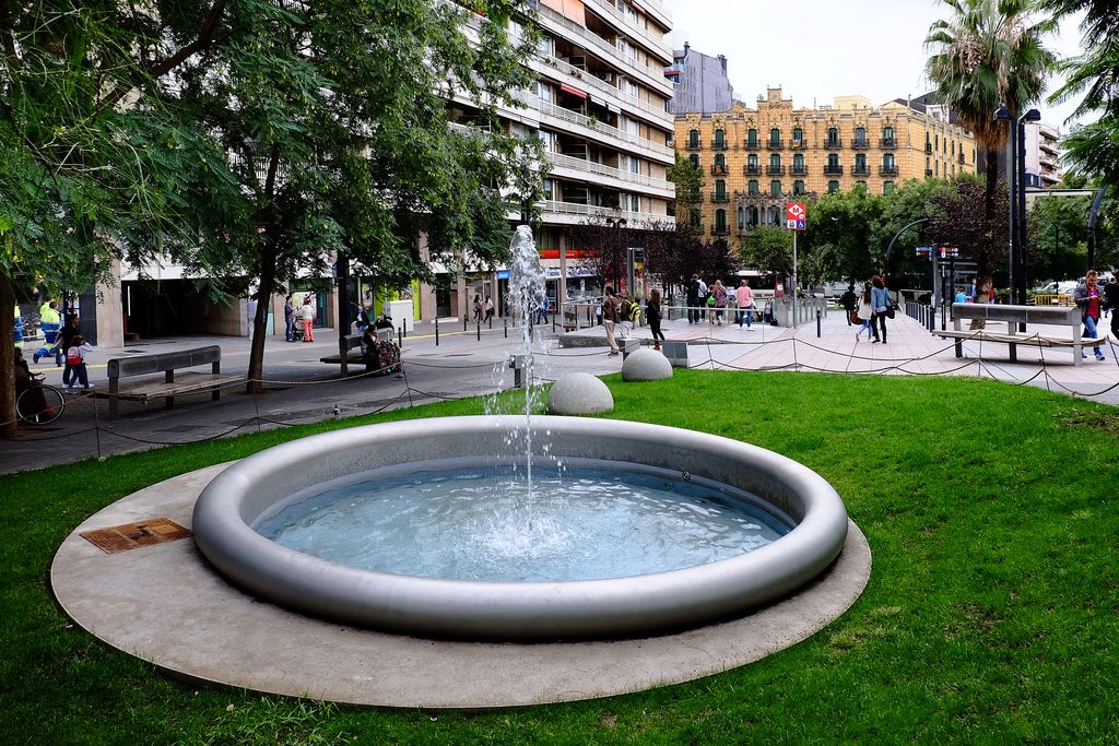 Plaça de Lesseps. Font