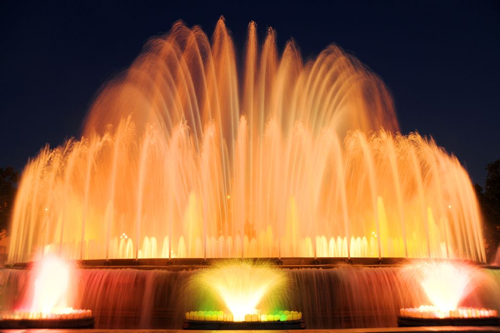 Font Màgica de Montjuïc il·luminada
