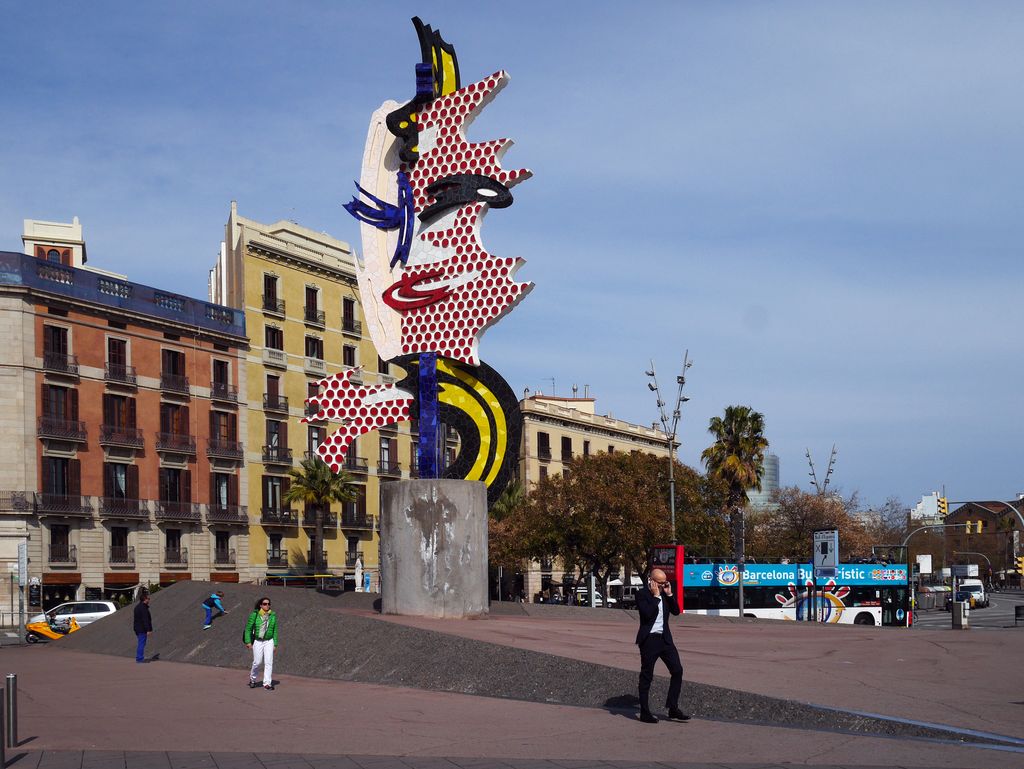 Cap de Barcelona de Roy Lichtenstein al passeig de Colom