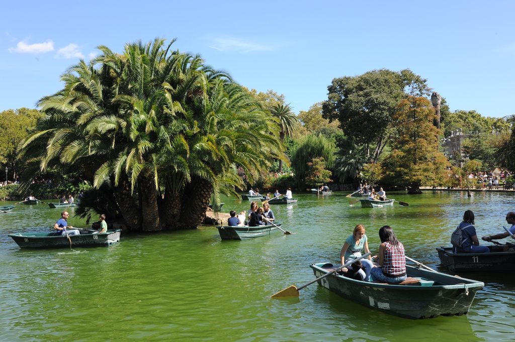 Festes de la Mercè. Barques a la Ciutadella