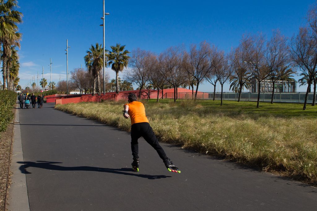 Parc Lineal Garcia Fària. Patinador
