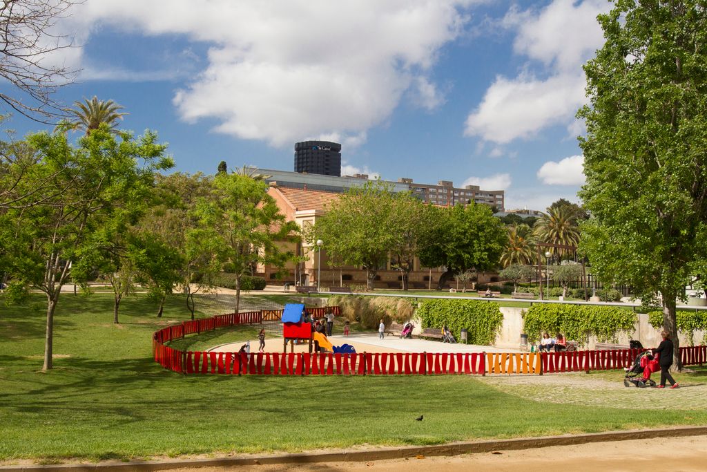 Jardins de la Maternitat. Àrea de joc infantil