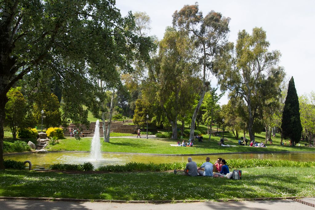 Jardins de Mossèn Cinto Verdaguer. Àrea del llac