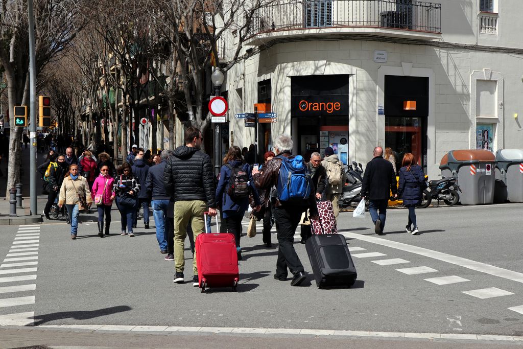 Carrer de Rogent. Vianants