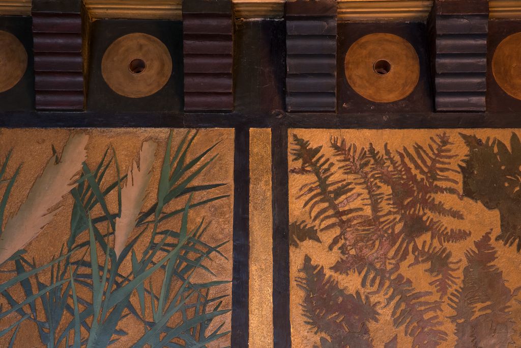 Casa Vicens. Habitació principal. Detall dels estucs de joncs i canyes i el de falgueres