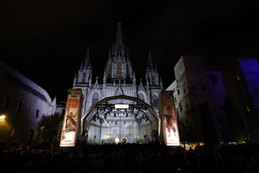 Concert de "Niño de Elche" a l’avinguda de la Catedral amb motiu de la Mercè 2025