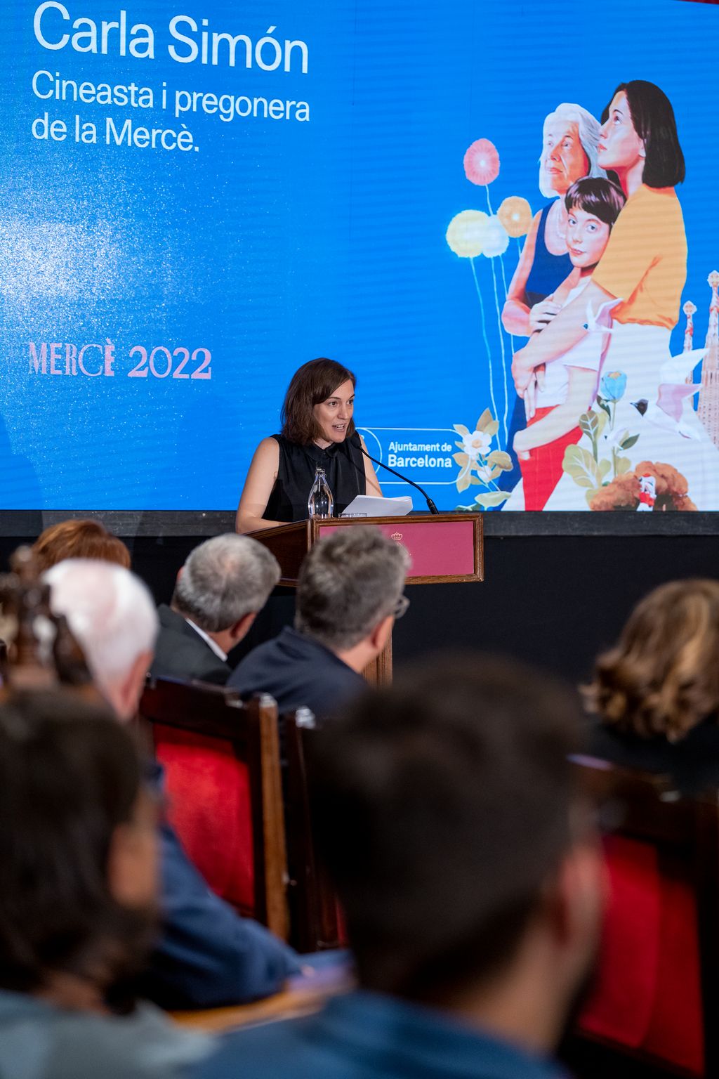 Momento del parlamento de Carla Simón durante el pregón de La Mercè 2022 en el Saló de Cent