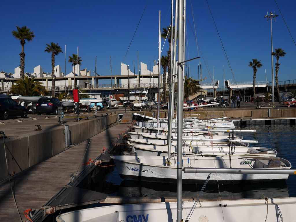 Exterior del Centre Municipal de Vela