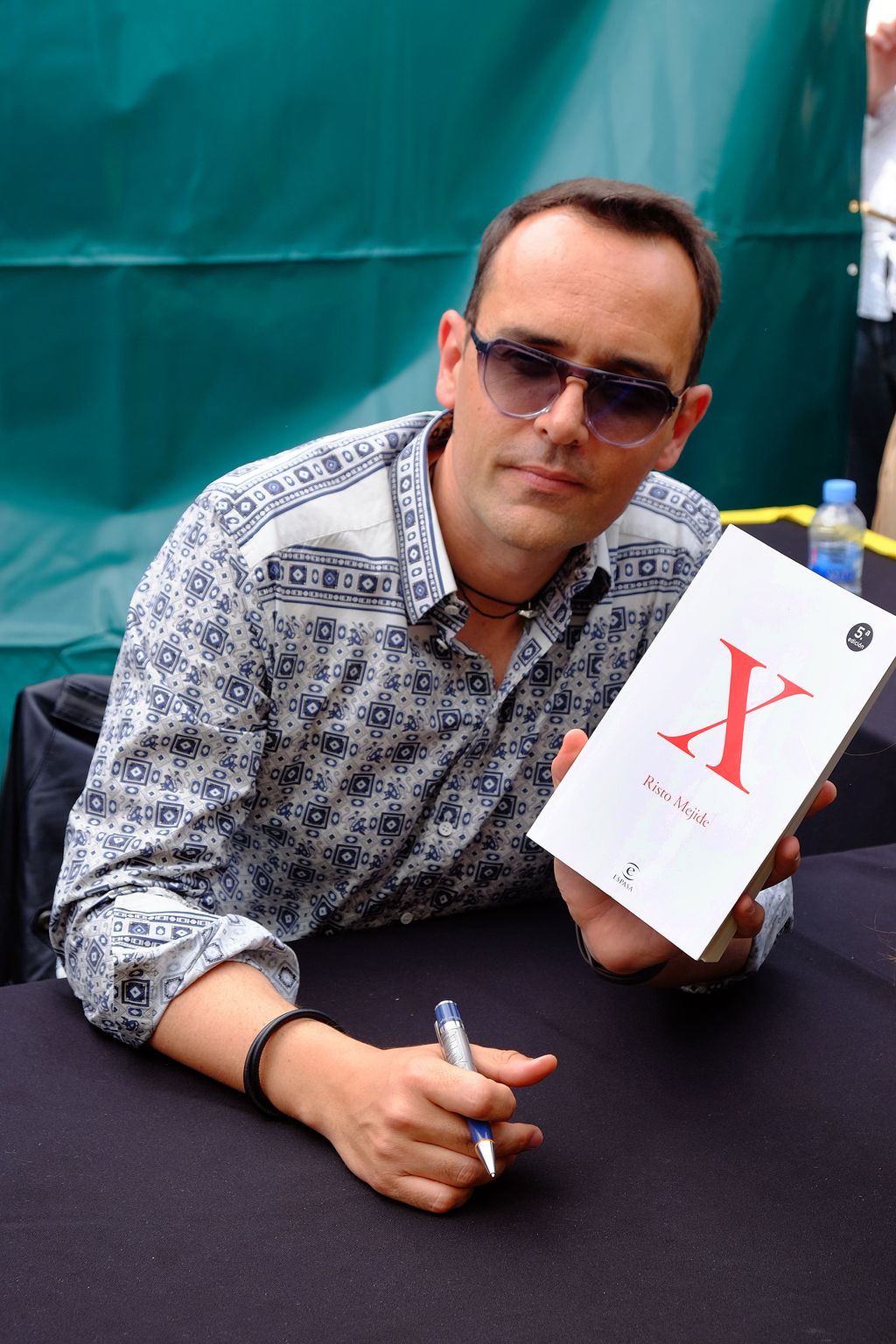 Escriptors a la Diada de Sant Jordi . Risto Mejide