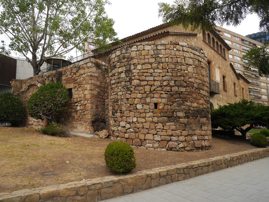 Masia Torre Rodona. Can Vinyals de la Torre