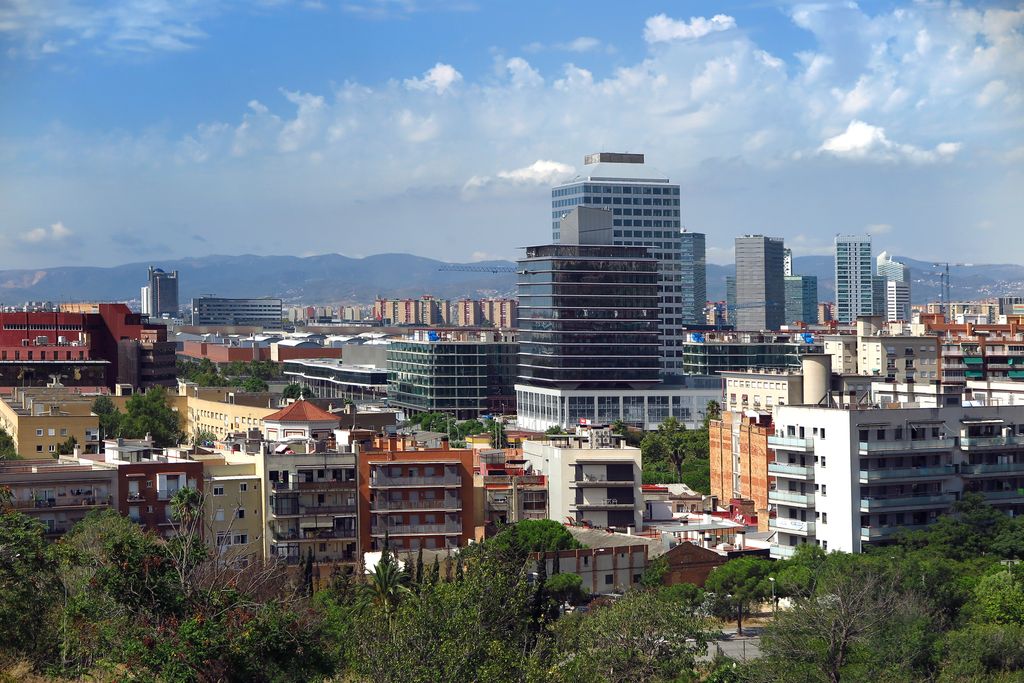 Barri de la Marina vist des del castell de Port