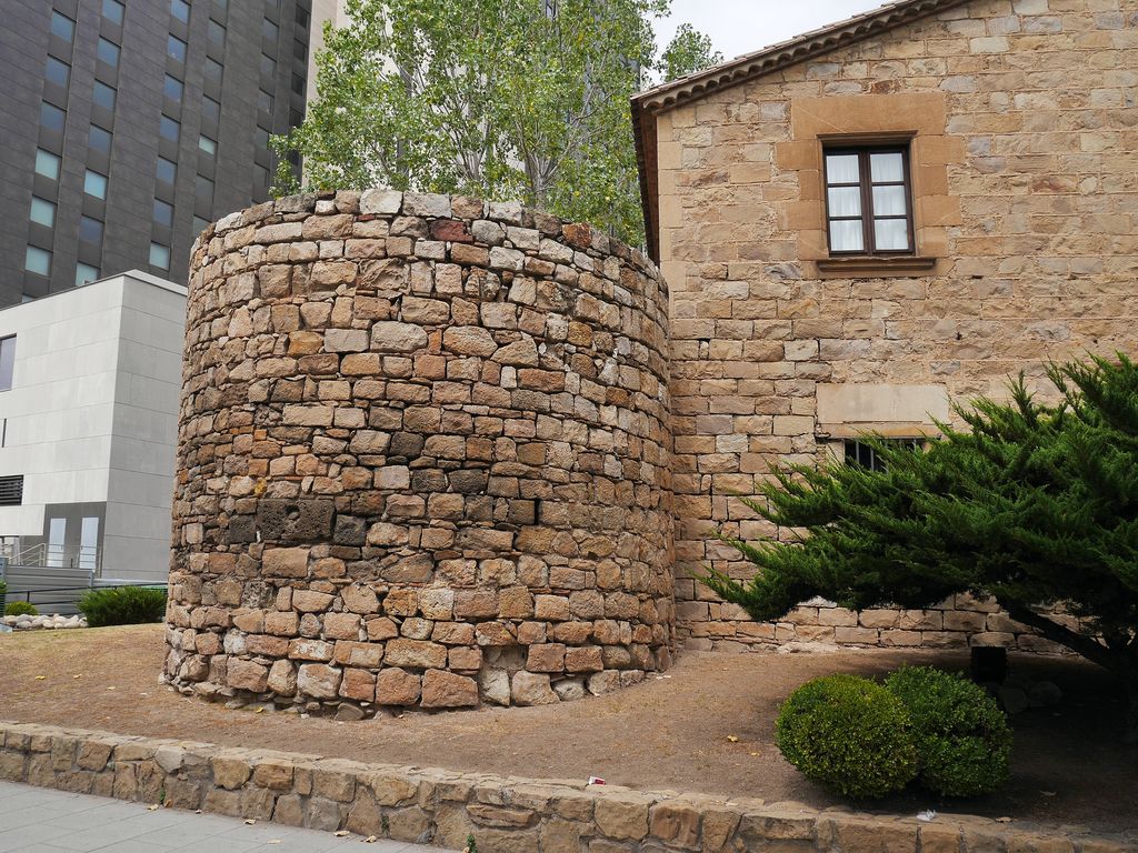 Masia Torre Rodona. Can Vinyals de la Torre