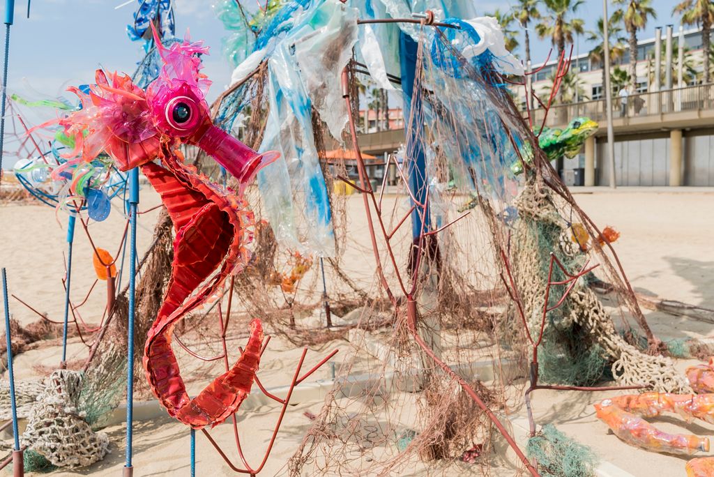 Cavallet de mar fet amb materials reciclats