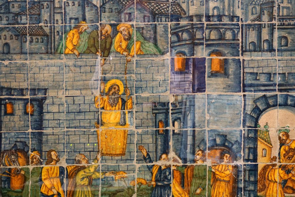 Casa de Convalescència. Rajoles decoratives