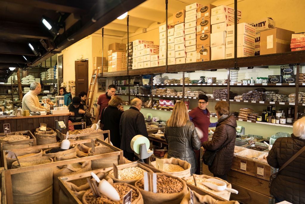 Botiga de venda de fruita seca i gra