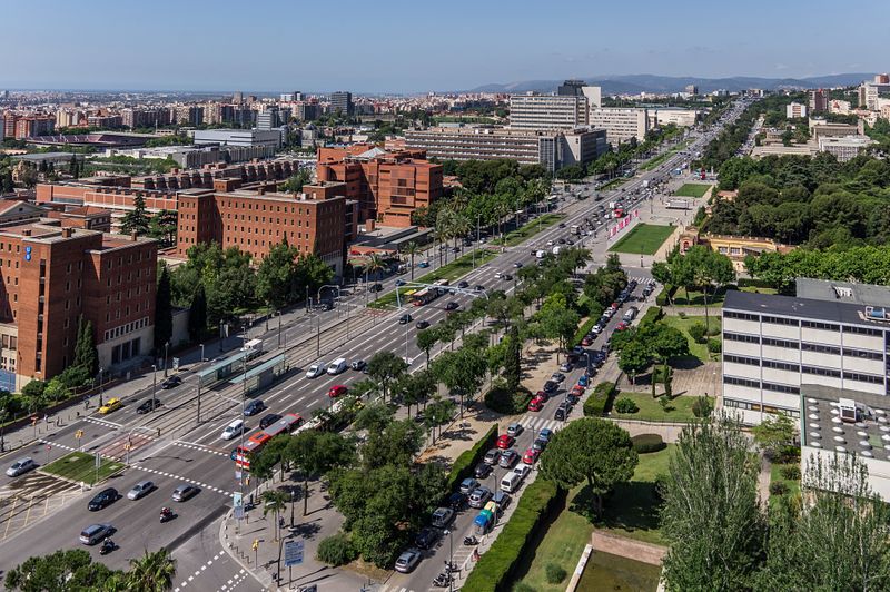 <div class='imageHoverDetail'>
             <p class='imageHoverTitle twoLineBreak'>Zona Universitària de l'avinguda Diagonal</p>
             <p class='imageHoverAutor oneLineBreak'>Autor: AL PHT Air Picture TAVISA</p>
             <button class='imageHoverBtn'>Mostra els detalls de la imatge <span class='sr-only'>Zona Universitària de l'avinguda Diagonal</span></button>
             </div>