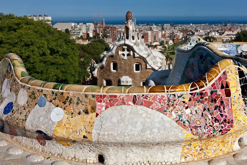 <div class='imageHoverDetail'>
             <p class='imageHoverTitle twoLineBreak'>Park Güell. Banc de trencadís de la plaça</p>
             <p class='imageHoverAutor oneLineBreak'>Autor: Pepe Navarro</p>
             <button class='imageHoverBtn'>Mostra els detalls de la imatge <span class='sr-only'>Park Güell. Banc de trencadís de la plaça</span></button>
             </div>