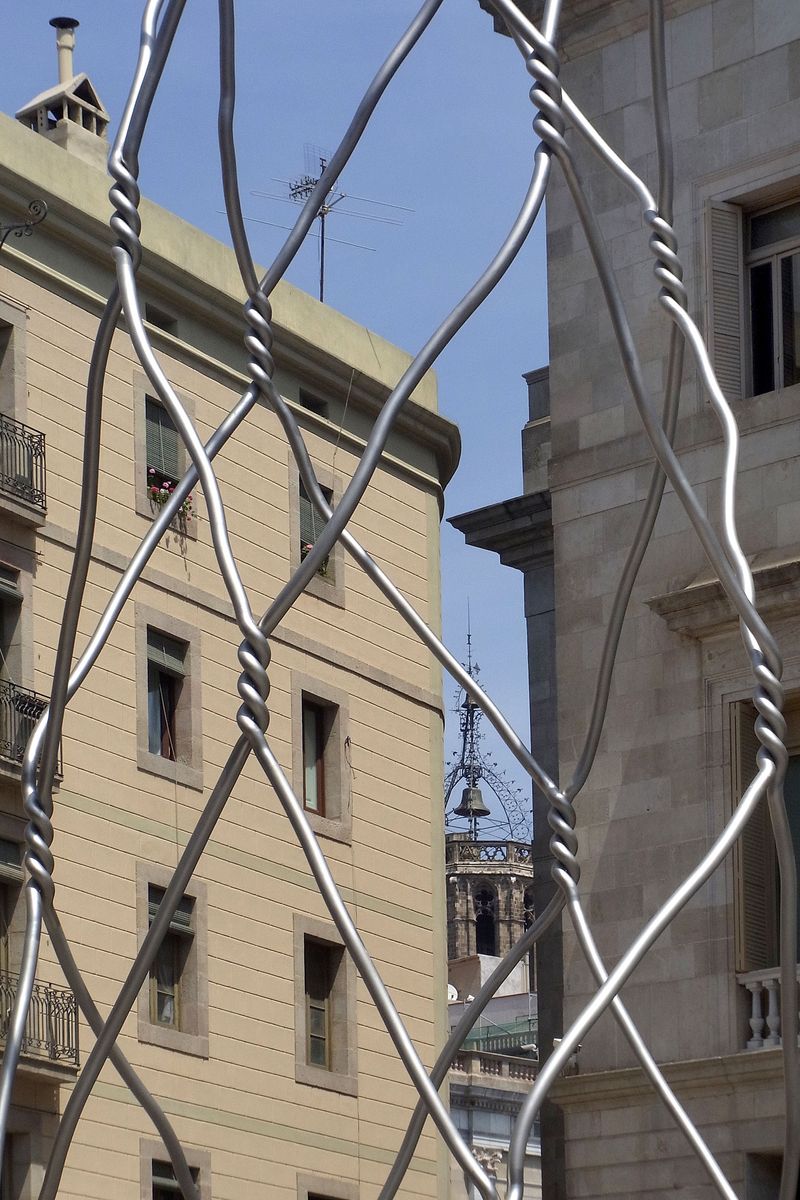 <div class='imageHoverDetail'>
             <p class='imageHoverTitle twoLineBreak'>Monument als castellers de la plaça Sant Miquel</p>
             <p class='imageHoverAutor oneLineBreak'>Autor: Vicente Zambrano González</p>
             <button class='imageHoverBtn'>Mostra els detalls de la imatge <span class='sr-only'>Monument als castellers de la plaça Sant Miquel</span></button>
             </div>