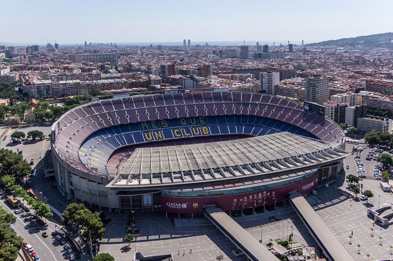 <div class='imageHoverDetail'>
             <p class='imageHoverTitle twoLineBreak'>Vista aèria del Camp Nou</p>
             <p class='imageHoverAutor oneLineBreak'>Autor: AL PHT Air Picture TAVISA</p>
             <button class='imageHoverBtn'>Mostra els detalls de la imatge <span class='sr-only'>Vista aèria del Camp Nou</span></button>
             </div>