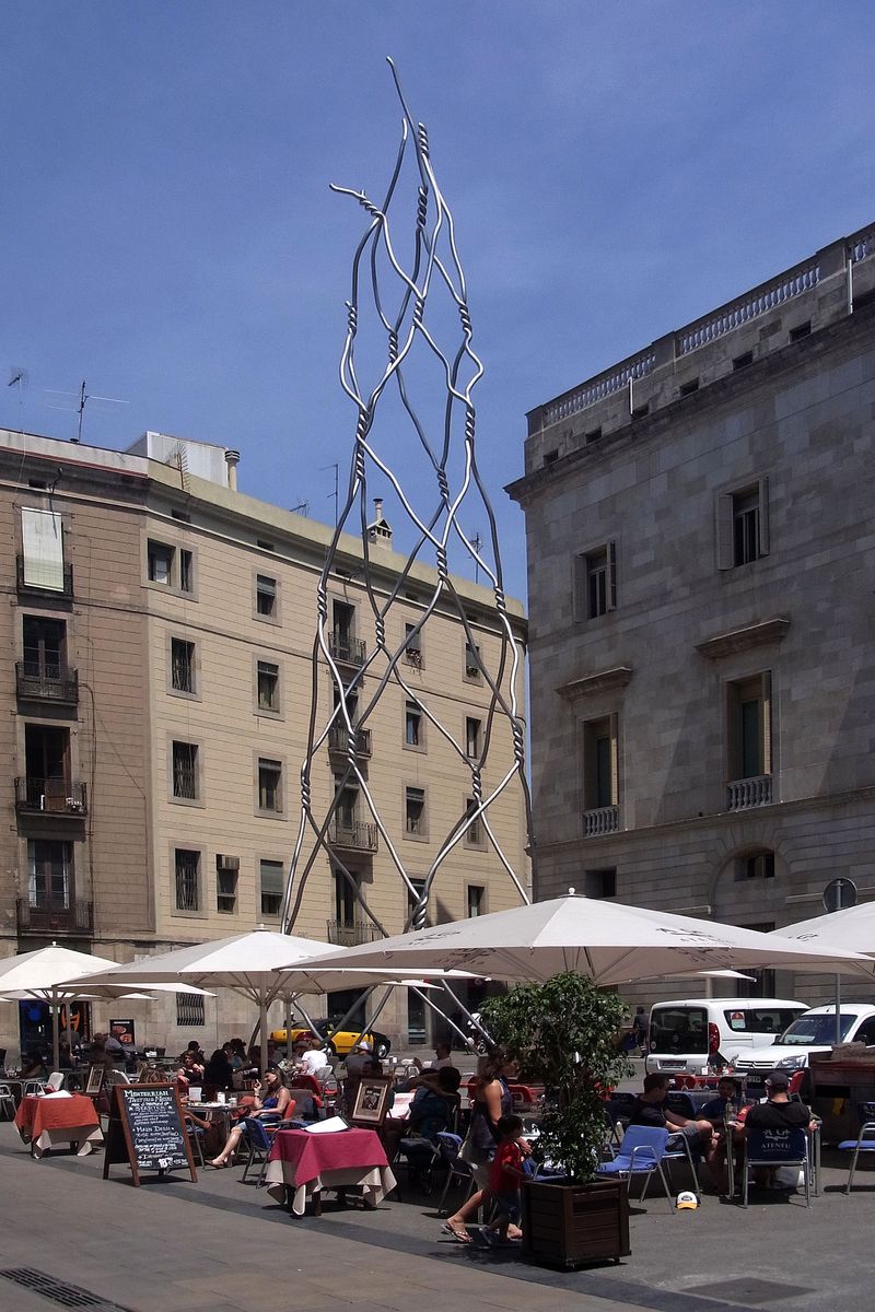 <div class='imageHoverDetail'>
             <p class='imageHoverTitle twoLineBreak'>Monument als castellers de la plaça Sant Miquel</p>
             <p class='imageHoverAutor oneLineBreak'>Autor: Vicente Zambrano González</p>
             <button class='imageHoverBtn'>Mostra els detalls de la imatge <span class='sr-only'>Monument als castellers de la plaça Sant Miquel</span></button>
             </div>