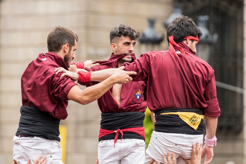 
             Diada de la Mercè. Colla Castellera Jove de Barcelona durant la seva actuació
             Autor: Carlota Serarols
             Mostra els detalls de la imatge Diada de la Mercè. Colla Castellera Jove de Barcelona durant la seva actuació
             