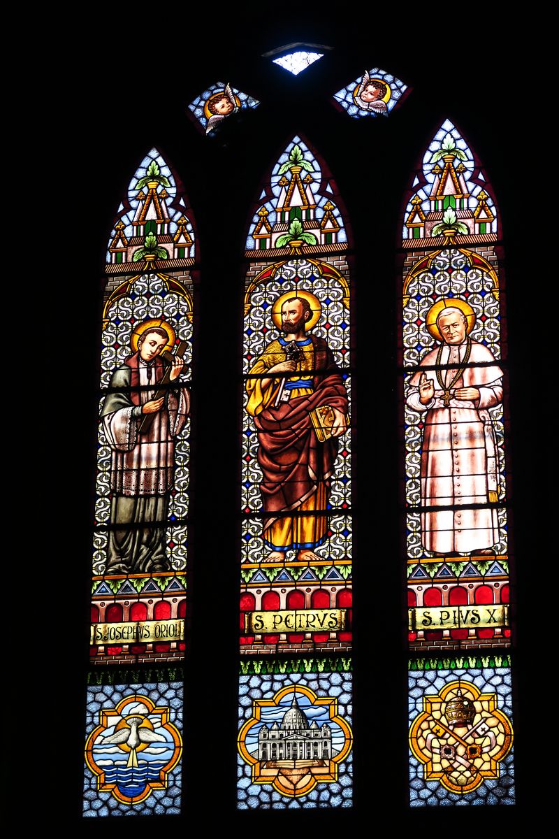 
             Monasterio de Sant Pere de les Puel·les. Vitrales
             Autor: Vicente Zambrano González
             Ver los detalles de la imagen Monasterio de Sant Pere de les Puel·les. Vitrales
             